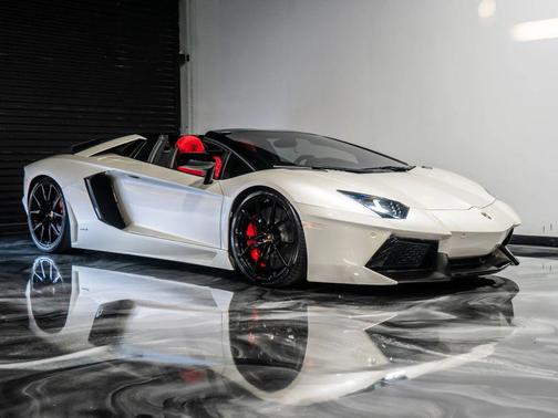 2015 Lamborghini Aventador LP700-4