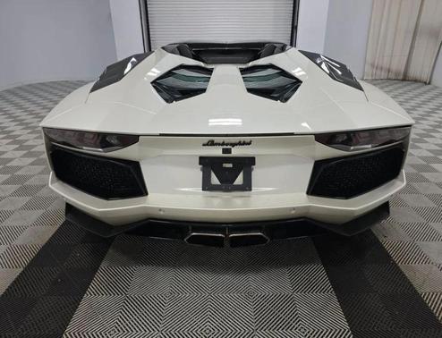 2015 Lamborghini Aventador LP700-4