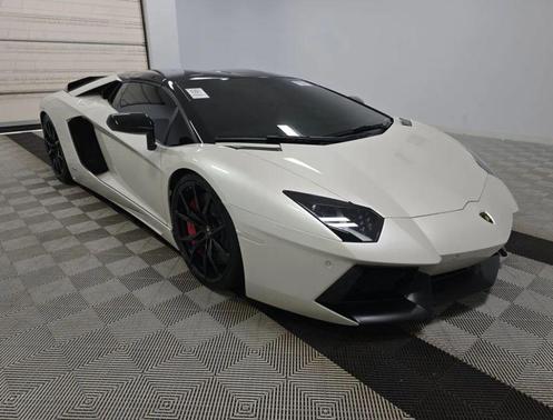 2015 Lamborghini Aventador LP700-4