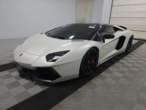 2015 Lamborghini Aventador LP700-4