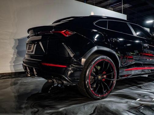 2020 Lamborghini Urus Sport Utility 4D