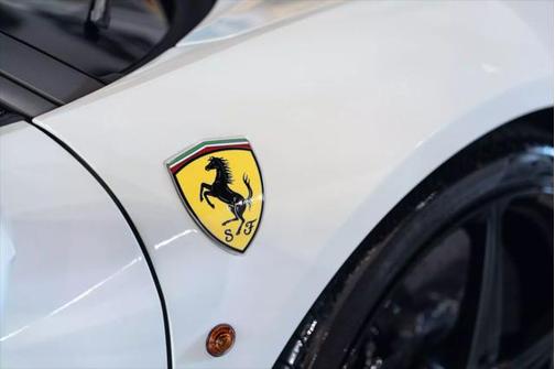 2010 Ferrari 458 Italia Base