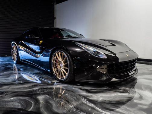 2014 Ferrari F12berlinetta Base