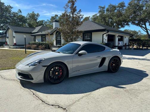 2024 Porsche 718 Cayman GTS 4.0
