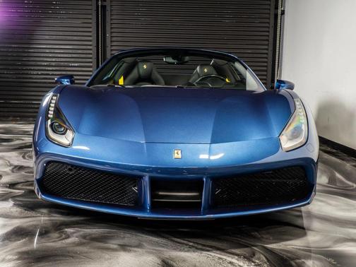 2017 Ferrari 488 Spider Base