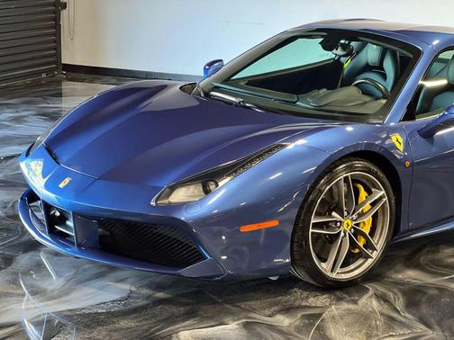 2017 Ferrari 488 Spider Base