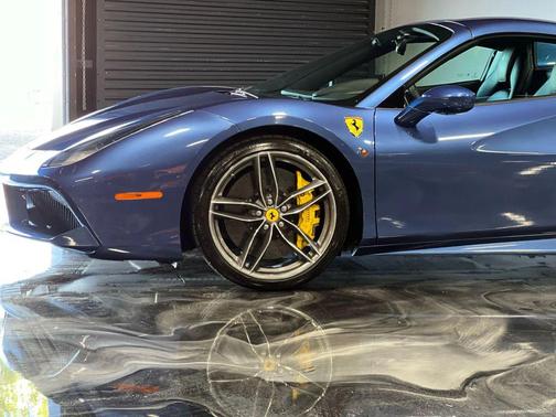 2017 Ferrari 488 Spider Base