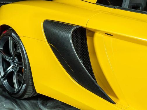 2015 McLaren 650S Spider Convertible 2D
