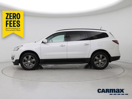 White 2017 Chevrolet Traverse LT