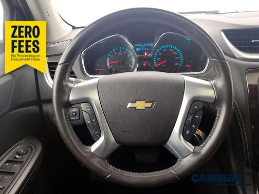 White 2017 Chevrolet Traverse LT