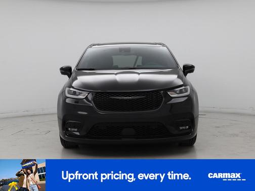 Black 2023 Chrysler Pacifica Hybrid Limited
