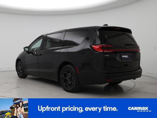 Black 2023 Chrysler Pacifica Hybrid Limited