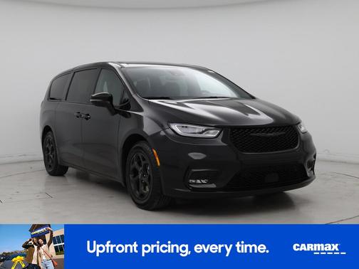 Black 2023 Chrysler Pacifica Hybrid Limited