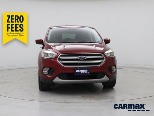 Red 2017 Ford Escape SE
