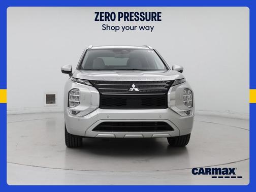 Silver 2024 Mitsubishi Outlander SEL