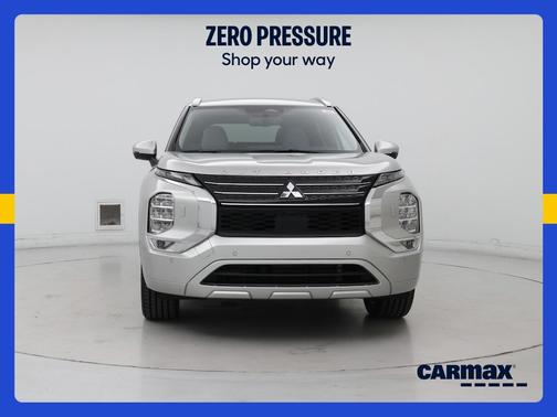 Silver 2024 Mitsubishi Outlander SEL