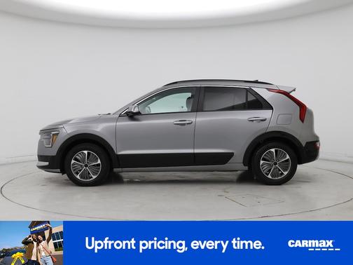 Gray 2023 Kia Niro SX Touring