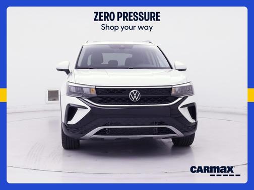 White 2024 Volkswagen Taos SE
