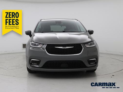 Gray 2023 Chrysler Pacifica Touring L