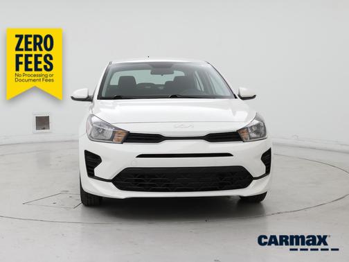 White 2022 Kia Rio LX