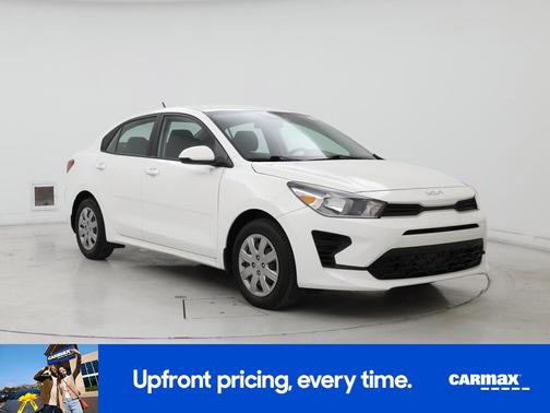 White 2022 Kia Rio LX