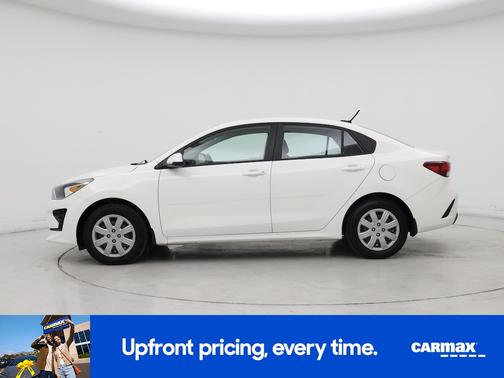 White 2022 Kia Rio LX