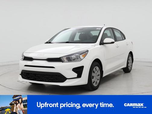 White 2022 Kia Rio LX