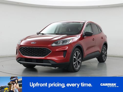 Red 2022 Ford Escape SE