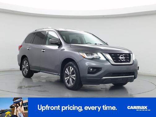 2017 Nissan Pathfinder SV