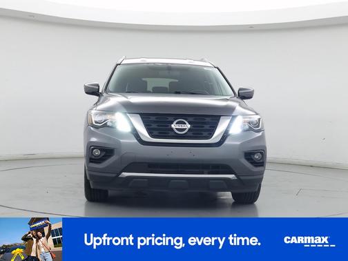 2017 Nissan Pathfinder SV