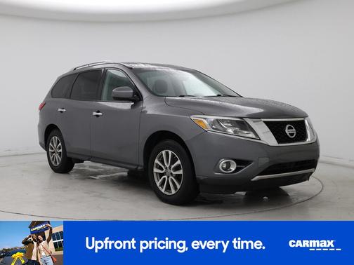Gray 2015 Nissan Pathfinder SV
