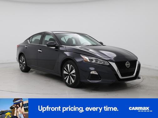 2022 Nissan Altima SV
