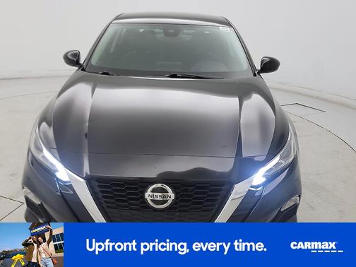 Black 2021 Nissan Altima SV