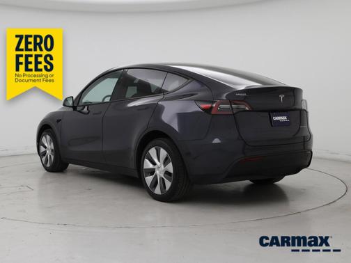 Gray 2024 Tesla Model Y Long Range
