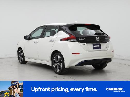 White 2022 Nissan Leaf SV