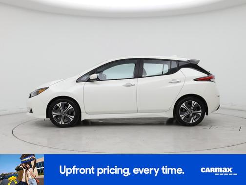 White 2022 Nissan Leaf SV