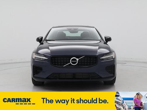 2022 Volvo S60 Recharge Plug-In Hybrid T8 Inscription