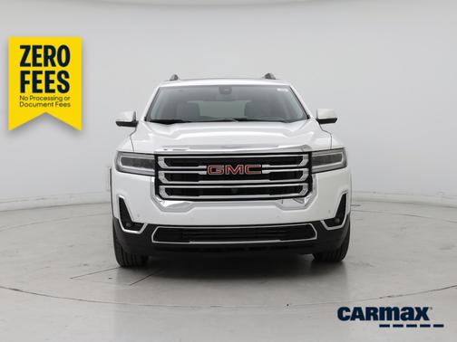 White 2023 GMC Acadia SLT