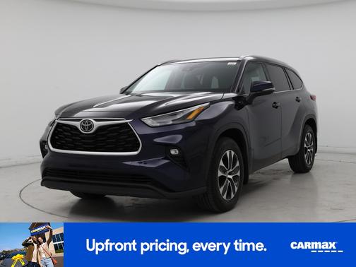 Blue 2022 Toyota Highlander XLE