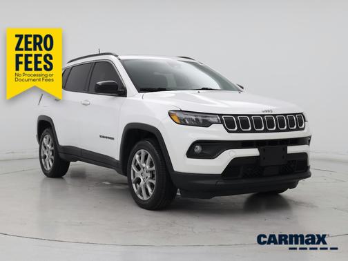 White 2022 Jeep Compass Latitude Lux