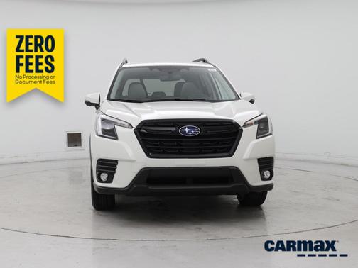 White 2024 Subaru Forester Limited