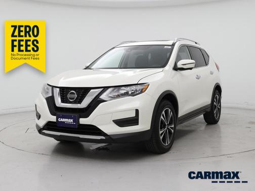 White 2019 Nissan Rogue SV