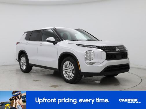 Gray 2023 Mitsubishi Outlander ES