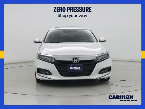 White 2018 Honda Accord EX