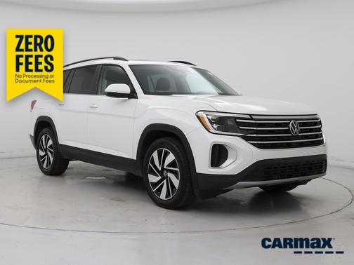 White 2025 Volkswagen Atlas SE w/Tech