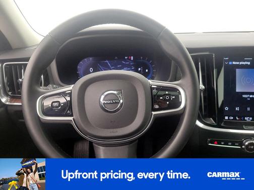 2025 Volvo V60 Cross Country B5 Plus