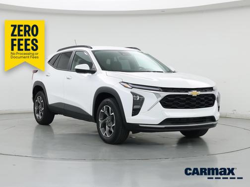 White 2024 Chevrolet Trax LT
