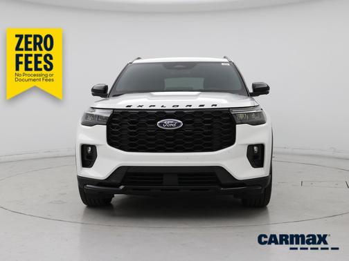 White 2025 Ford Explorer ST-Line