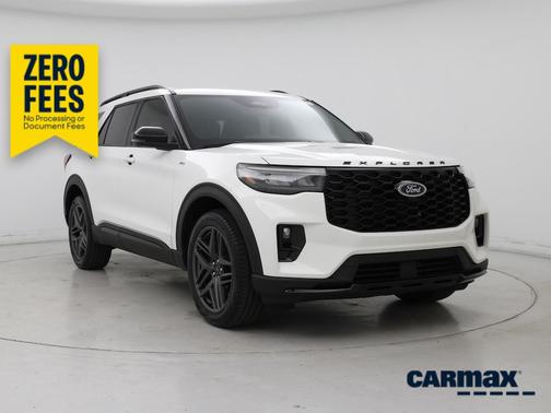 White 2025 Ford Explorer ST-Line