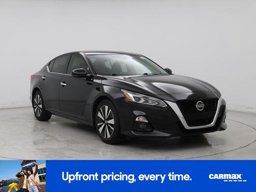 Black 2020 Nissan Altima SL